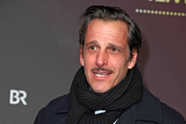 Max von Thun bei der Ankunft zur VERLEIHUNG DES BAYERISCHEN FILMPREISES 2025 im Prinzregententheater in München am 23.01.2026