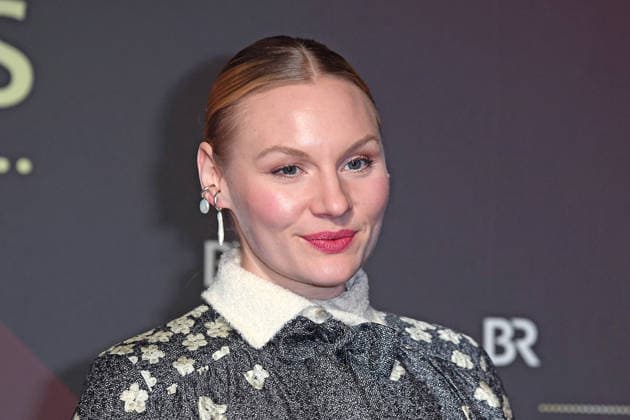 Rosalie Thomass bei der Ankunft zur VERLEIHUNG DES BAYERISCHEN FILMPREISES 2025 im Prinzregententheater in München am 23.01.2026