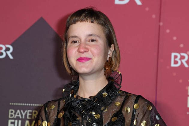 Caroline Wahl bei der Ankunft zur VERLEIHUNG DES BAYERISCHEN FILMPREISES 2025 im Prinzregententheater in München am 23.01.2026