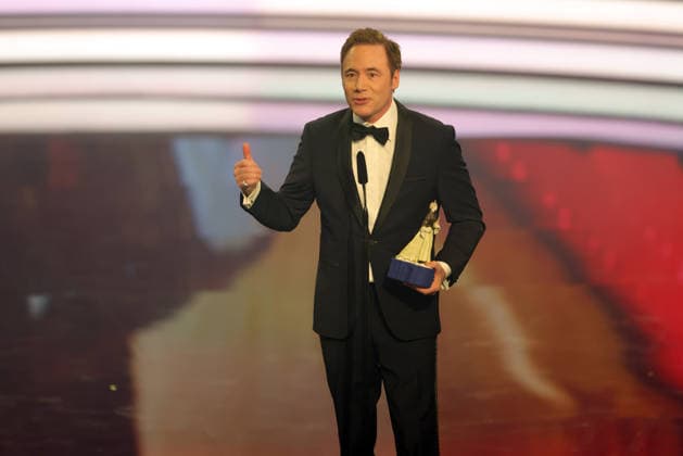 Bayerischer Filmpreis 2025 Michael Bully Herbig mit seinem Pierrot in der Hand während seiner Dankesrede für seinen Preis für den Erfolgreichsten Film Das Kanu des Manitu. Verleihung des 47. Bayerischen Filmpreises am 23.01.2026 im Prinzregententheater in München. Bayern, Deutschland. Der Bayerische Filmpreis wird seit 1979 von der Bayerischen Staatsregierung verliehen, um die Bedeutung des Kinofilms als Kulturgut herauszustellen.
