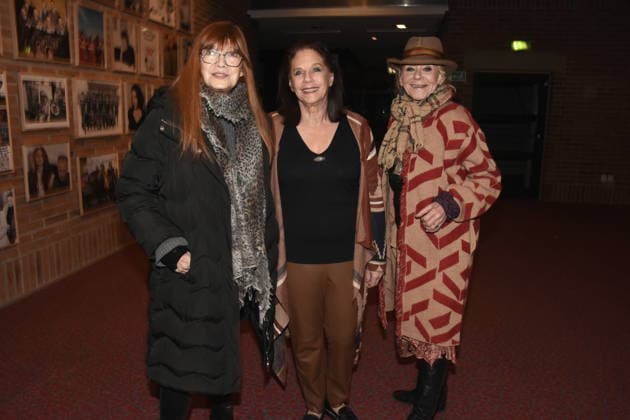 Katja Ebstein, Saengerin Penny Mc Lean und Linda J. Thompson, Saengerinnen Silver Covencion Muenchen 23.01.2026 Lach- und Schiessgesellschaft, Fat Cat, ehemaliges Gasteig, Marie Theres Relin stellt ihr Buch Yes, We Schell ueber ihre Mutter Maria Schell vor, Anlass zum 100. Geburtstag von Maria Schell Schauspielerin Foto Muenchen