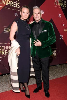 Manou Lubowski mit Freundin Lara von Stumberg bei der Verleihung des 47. Bayerischen Filmpreises 2025 im Prinzregententheater. München, 23.01.2026