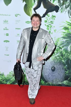 Christian Jaycob bei der TV-Starts der neuen Staffel von Ich bin ein Star Holt mich hier raus! lädt Entertainer und Moderator Julian F.M. Stoeckel am Freitag, dem 23. Januar 2026 zur legendären Dschungelparty in Berlin am 23.01.2026