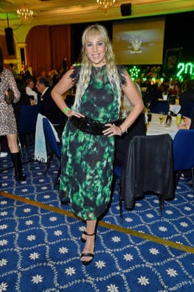 Annemarie Eilfeld bei der TV-Starts der neuen Staffel von Ich bin ein Star Holt mich hier raus! lädt Entertainer und Moderator Julian F.M. Stoeckel am Freitag, dem 23. Januar 2026 zur legendären Dschungelparty in Berlin am 23.01.2026