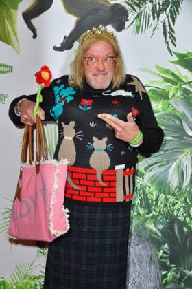 Hans-Werner Olm bei der TV-Starts der neuen Staffel von Ich bin ein Star Holt mich hier raus! lädt Entertainer und Moderator Julian F.M. Stoeckel am Freitag, dem 23. Januar 2026 zur legendären Dschungelparty in Berlin am 23.01.2026