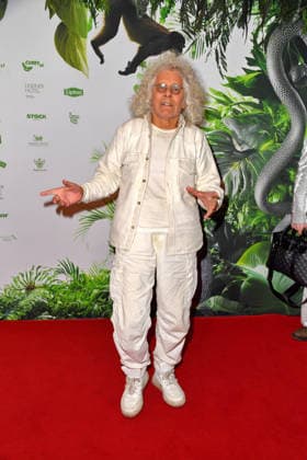Rainer Langhans bei der TV-Starts der neuen Staffel von Ich bin ein Star Holt mich hier raus! lädt Entertainer und Moderator Julian F.M. Stoeckel am Freitag, dem 23. Januar 2026 zur legendären Dschungelparty in Berlin am 23.01.2026