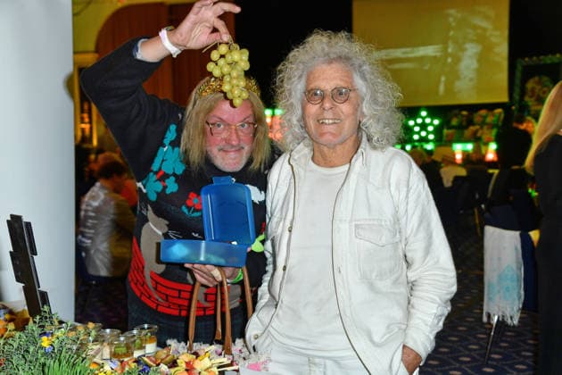 Hans-Werner Olm und Rainer Langhans bei der TV-Starts der neuen Staffel von Ich bin ein Star Holt mich hier raus! lädt Entertainer und Moderator Julian F.M. Stoeckel am Freitag, dem 23. Januar 2026 zur legendären Dschungelparty in Berlin am 23.01.2026