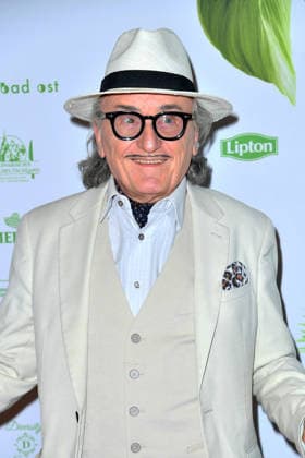 Lo Graf von Blickensdorf bei der TV-Starts der neuen Staffel von Ich bin ein Star Holt mich hier raus! lädt Entertainer und Moderator Julian F.M. Stoeckel am Freitag, dem 23. Januar 2026 zur legendären Dschungelparty in Berlin am 23.01.2026