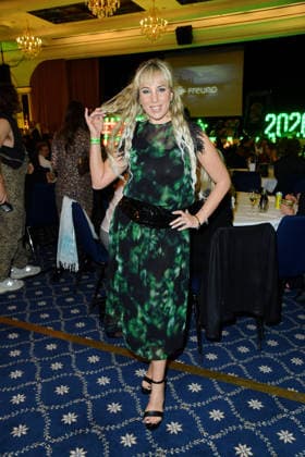 Annemarie Eilfeld bei der TV-Starts der neuen Staffel von Ich bin ein Star Holt mich hier raus! lädt Entertainer und Moderator Julian F.M. Stoeckel am Freitag, dem 23. Januar 2026 zur legendären Dschungelparty in Berlin am 23.01.2026
