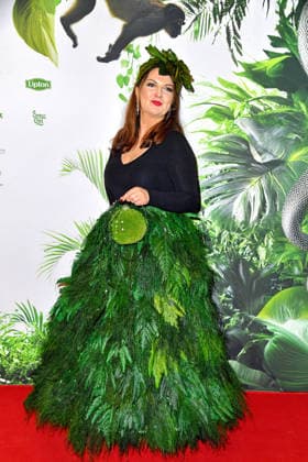 Nina Freund bei der TV-Starts der neuen Staffel von Ich bin ein Star Holt mich hier raus! lädt Entertainer und Moderator Julian F.M. Stoeckel am Freitag, dem 23. Januar 2026 zur legendären Dschungelparty in Berlin am 23.01.2026