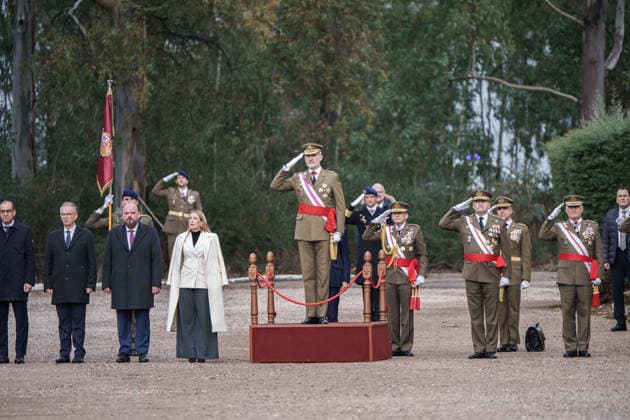 The King presides over the swearing in of the flag of the military troops of the Spanish Army in Cáceres King Felipe VI attends the oath before the flag of the military troops of the Spanish Army, at the Centro de Formación de Tropa Cefot nº 1, Santa Ana barracks, on January 24, 2026, in Cáceres, Extremadura Spain The Troop Training Center No. 1 CEFOT 1 is a military training center of the Spanish Army located in the vicinity of the Spanish city of Cáceres It is one of the two Troop Training Centers soldier, corporal and lance corporal in Spain along with the Troop Training Center No. 2, located in San Fernando Cadiz 24 JANUARY 2026 LAND ARMY FLAG SWEARING Caceres, Extremadura Caceres, Extremadura Spain  Copyright: xJavierxCintasx 7241073