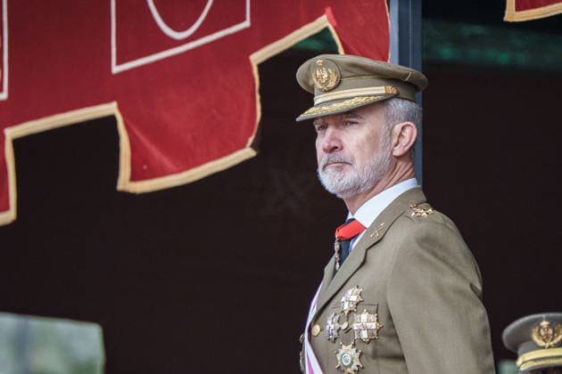 The King presides over the swearing in of the flag of the military troops of the Spanish Army in Cáceres King Felipe VI attends the oath before the flag of the military troops of the Spanish Army, at the Centro de Formación de Tropa Cefot nº 1, Santa Ana barracks, on January 24, 2026, in Cáceres, Extremadura Spain The Troop Training Center No. 1 CEFOT 1 is a military training center of the Spanish Army located in the vicinity of the Spanish city of Cáceres It is one of the two Troop Training Centers soldier, corporal and lance corporal in Spain along with the Troop Training Center No. 2, located in San Fernando Cadiz 24 JANUARY 2026 LAND ARMY FLAG SWEARING Caceres, Extremadura Caceres, Extremadura Spain  Copyright: xJavierxCintasx 7241089