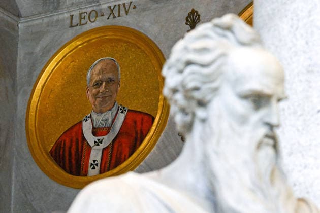 ITALY - THE MOSAIC PORTRAIT OF POPE LEO XIV HAS BEEN ADDED TO THOSE OF PAST POPES OF THE CATHOLIC CHURCH INSIDE THE BASILICA OF ST PAUL OUTSIDE THE WALLS IN ROME - 2026 1 24 Italy, Rome, Vatican, 2026 1 24. The mosaic portrait of Pope Leo XIV has been added to those of past popes of the Catholic Church inside the Basilica of St. Paul Outside the Walls in Rome EDITORIAL USE ONLY - NO BOOKS Copyright: xALESSIAxGIULIANIx