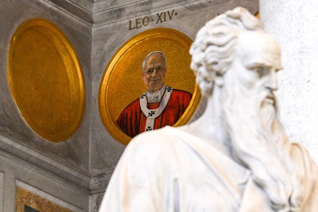 ITALY - THE MOSAIC PORTRAIT OF POPE LEO XIV HAS BEEN ADDED TO THOSE OF PAST POPES OF THE CATHOLIC CHURCH INSIDE THE BASILICA OF ST PAUL OUTSIDE THE WALLS IN ROME - 2026 1 24 Italy, Rome, Vatican, 2026 1 24. The mosaic portrait of Pope Leo XIV has been added to those of past popes of the Catholic Church inside the Basilica of St. Paul Outside the Walls in Rome EDITORIAL USE ONLY - NO BOOKS Copyright: xALESSIAxGIULIANIx
