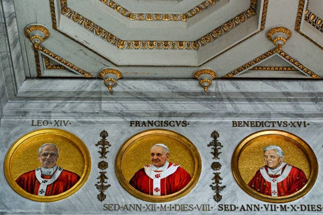 ITALY - THE MOSAIC PORTRAIT OF POPE LEO XIV HAS BEEN ADDED TO THOSE OF PAST POPES OF THE CATHOLIC CHURCH INSIDE THE BASILICA OF ST PAUL OUTSIDE THE WALLS IN ROME - 2026 1 24 Italy, Rome, Vatican, 2026 1 24. The mosaic portrait of Pope Leo XIV has been added to those of past popes of the Catholic Church inside the Basilica of St. Paul Outside the Walls in Rome EDITORIAL USE ONLY - NO BOOKS Copyright: xALESSIAxGIULIANIx