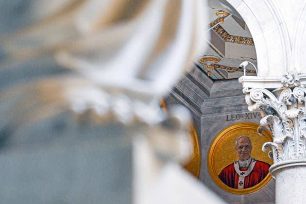 ITALY - THE MOSAIC PORTRAIT OF POPE LEO XIV HAS BEEN ADDED TO THOSE OF PAST POPES OF THE CATHOLIC CHURCH INSIDE THE BASILICA OF ST PAUL OUTSIDE THE WALLS IN ROME - 2026 1 24 Italy, Rome, Vatican, 2026 1 24. The mosaic portrait of Pope Leo XIV has been added to those of past popes of the Catholic Church inside the Basilica of St. Paul Outside the Walls in Rome EDITORIAL USE ONLY - NO BOOKS Copyright: xALESSIAxGIULIANIx