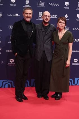 Red carpet of the Feroz Awards 2026 The crew of the film Estrany riu poses on the red carpet of the Feroz Awards 2026, at the Pazo da Cultura, on January 24, 2026, in Pontevedra, Galicia Spain The Feroz Awards are presented annually by the Asociación de Informadores Cinematográficos de Espana since 2014 with the aim of highlighting the best of the years audiovisual production, both in film and television 24 JANUARY 2026 Pontevedra Galicia Galicia Pontevedra Galicia Galicia Espana  Copyright: xEduardoxParrax 7241676