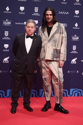 Red carpet of the Feroz Awards 2026 The director of Sirat , Oliver Laxe, poses on the red carpet of the Feroz Awards 2026, at the Pazo da Cultura, on January 24, 2026, in Pontevedra, Galicia Spain The Feroz Awards are presented annually by the Asociación de Informadores Cinematográficos de Espana since 2014 with the aim of highlighting the best of the years audiovisual production, both in film and television 24 JANUARY 2026 Espana  Copyright: xEduardoxParrax 7241688