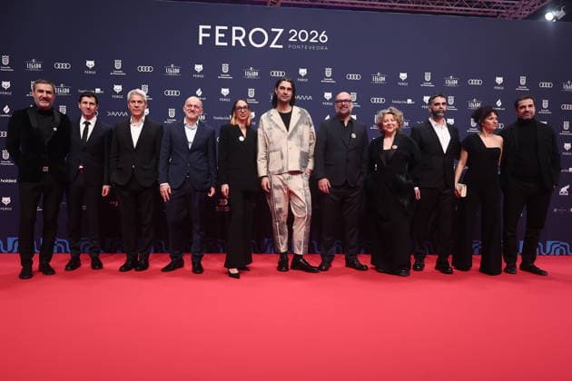 Red carpet of the Feroz Awards 2026 The Sirat team poses on the red carpet of the Feroz Awards 2026, at the Pazo da Cultura, on January 24, 2026, in Pontevedra, Galicia Spain The Feroz Awards are presented annually by the Asociación de Informadores Cinematográficos de Espana since 2014 with the aim of highlighting the best of the years audiovisual production, both in film and television 24 JANUARY 2026 Pontevedra Galicia Pontevedra Galicia Galicia Espana  Copyright: xEduardoxParrax 7241709