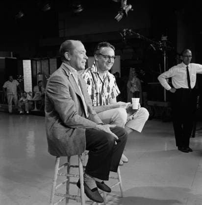 RECORD DATE NOT STATED RECORD DATE NOT STATED The Steve Allen Plymouth Show Johnny Mercer, Steve Allen circa 1960 EDITORIAL USE ONLY  Copyright: xGeraldxSmithx