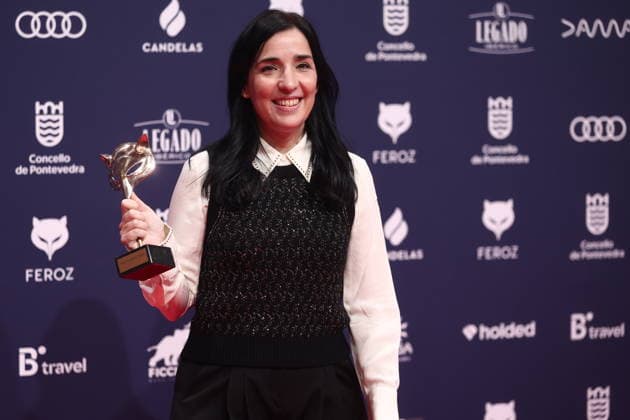 Photocall of award winners at the Feroz Awards 2026 Director and screenwriter Alauda Ruiz de Azúa poses with the Feroz DAMA Award for best screenplay of a film for Los domingos on the red carpet of the award winners at the Feroz Awards 2026, at the Pazo da Cultura, on January 24, 2026, in Pontevedra, Galicia Spain The Feroz Awards are presented annually by the Asociación de Informadores Cinematográficos de Espana since 2014, with the aim of highlighting the best of the years audiovisual production, both in film and television 24 JANUARY 2026 Pontevedra Galicia Pontevedra Galicia Galicia Spain.  Copyright: xEduardoxParrax 7242496