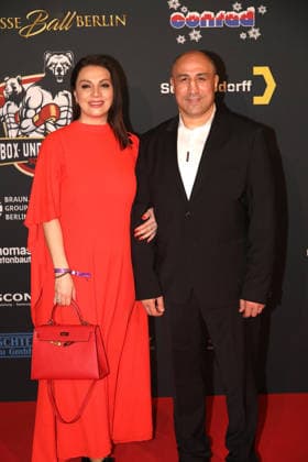 Verleihung des Ehrenpreis des Berliner Presseballs für Presse- und Meinungsfreiheit Berlin, 24..01.2026 Arthur Abraham mit Ehefrau Lusya Hovhannisyan bei der Verleihung des Ehrenpreises des Berliner Presseballs für Presse- und Meinungsfreiheit im Hotel JW Marriott in Berlin Berlin Copyright: xMatthiasxGränzdörferx