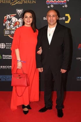 Verleihung des Ehrenpreis des Berliner Presseballs für Presse- und Meinungsfreiheit Berlin, 24..01.2026 Arthur Abraham mit Ehefrau Lusya Hovhannisyan bei der Verleihung des Ehrenpreises des Berliner Presseballs für Presse- und Meinungsfreiheit im Hotel JW Marriott in Berlin Berlin Copyright: xMatthiasxGränzdörferx
