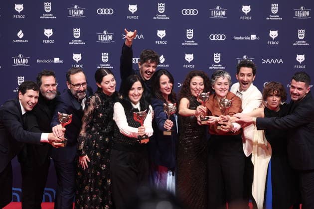 Photocall of award winners at the Feroz Awards 2026 The team of Los domingos poses with the awards they have won on the red carpet of the award winners at the Feroz Awards 2026, at the Pazo da Cultura, on January 24, 2026, in Pontevedra, Galicia Spain The Feroz Awards are presented annually by the Asociación de Informadores Cinematográficos de Espana since 2014, with the aim of highlighting the best audiovisual production of the year, both in film and television 24 JANUARY 2026 Pontevedra Galicia Pontevedra Galicia Galicia Spain  Copyright: xEduardoxParrax 7242560