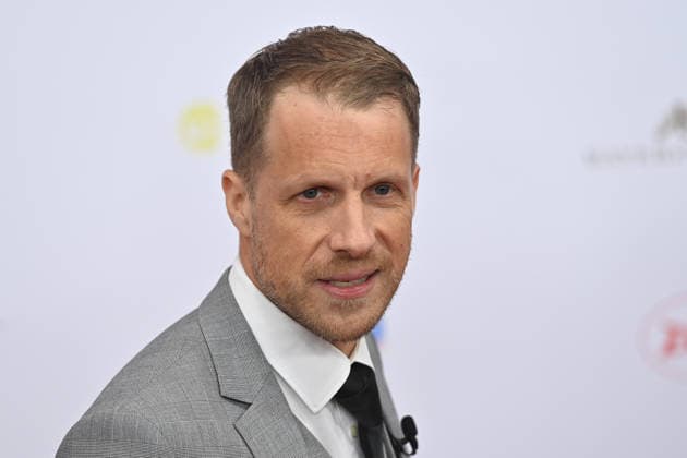 Oliver POCHER (Moderator,Coemdian), Einzelbild,angeschnittenes Einzelmotiv,Portraet,Portrait,Porträt. 50.Deutscher Filmball, Roter Teppich,Red Carpet, am 24.01.2026 im H o t e l B a y e r i s c h e r H o f, M u e n c h e n. *** Oliver POCHER Presenter,Coemdian , single picture,cropped single motif,portrait,portrait,portrait 50 German Film Ball, Red Carpet, Red Carpet, on 24 01 2026 at the H o t e l B a y e r i s c h e r H o f, M u e n c h e n