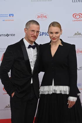 Golo EULER (Schauspieler), Rosalie Thomass (Schauspielerin), 50.Deutscher Filmball, Roter Teppich,Red Carpet, am 24.01.2026 im H o t e l B a y e r i s c h e r H o f, M u e n c h e n.