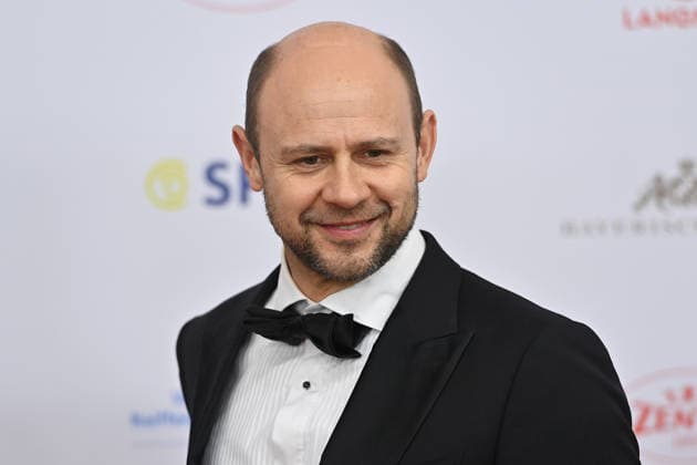 Moritz Fuehrmann (Schauspieler), Einzelbild,angeschnittenes Einzelmotiv,Portrait,Portraet. 50.Deutscher Filmball, Roter Teppich,Red Carpet, am 24.01.2026 im H o t e l B a y e r i s c h e r H o f, M u e n c h e n.