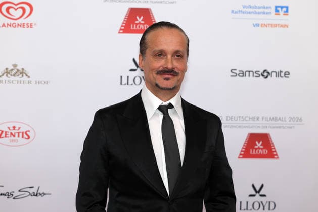 Deutscher Filmball 2026 Alex Christensen auf dem roten Teppich. 50. Deutscher Filmball 2026 am 24.01.2026 im Hotel Bayerischer Hof in München. Bayern, Deutschland.