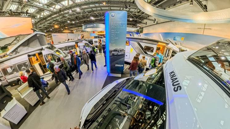 Das Wochenende auf der CMT Stuttgart: Ein Rundgang aus der Vogelperspektive Auf dem Bild: Der Messestand von Knaus. 25.01.2026: Von oben entfaltet sich das bunte Treiben der Messe – klare Linien, volle Hallen und die ganze Vielfalt von Reisen, Caravaning und Freizeit in einem Blick. Foto: KS-Images.de Karsten Schmalz Landesmesse,Stuttgart, 0.00000° N , 0.00000° E Baden-Württemberg Germany