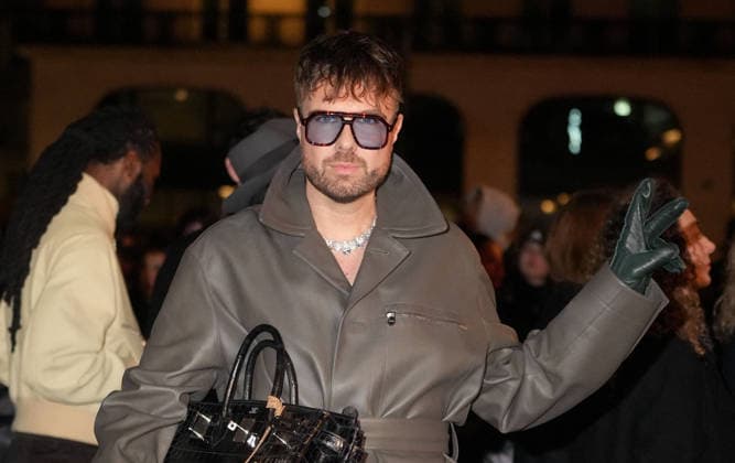 Andre Borchers Arrivals at the Hermès show at the Palais Brogniart Paris Fashion Week Prêt à Porter Homme Automne Hiver 2026 2027 Arrivals at the Hermès Collection Homme Prêt à Porter Automne Hiver 2026 2027 show during Paris Fashion Week PFW at the Palais Brogniart on January 24, 2026 Anne Sophie Guebet Bestimage Arrivals at the Hermès Mens Ready to Wear Autumn Winter 2026 2027 Collection show during Paris Fashion Week PFW at the Palais Brogniart on January 24, 2026 Paris France  Copyright: xAnne-SophiexGuebeyx xBestimagexAnne-SophiexGuebeyx xBestimagex