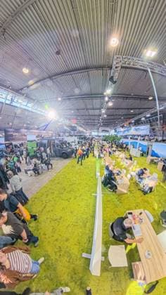 Das Wochenende auf der CMT Stuttgart: Ein Rundgang aus der Vogelperspektive Auf dem Bild: Der Messestand von Pössl. 25.01.2026: Von oben entfaltet sich das bunte Treiben der Messe – klare Linien, volle Hallen und die ganze Vielfalt von Reisen, Caravaning und Freizeit in einem Blick. Foto: KS-Images.de Karsten Schmalz Landesmesse,Stuttgart, 0.00000° N , 0.00000° E Baden-Württemberg Germany