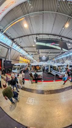 Das Wochenende auf der CMT Stuttgart: Ein Rundgang aus der Vogelperspektive Auf dem Bild: Der Messestand von Carthago. 25.01.2026: Von oben entfaltet sich das bunte Treiben der Messe – klare Linien, volle Hallen und die ganze Vielfalt von Reisen, Caravaning und Freizeit in einem Blick. Foto: KS-Images.de Karsten Schmalz Landesmesse,Stuttgart, 0.00000° N , 0.00000° E Baden-Württemberg Germany