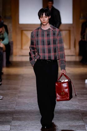 Hermès Mens Ready to Wear Autumn Winter 2026 2027 Collection fashion show during Paris Fashion Week PFW at Palais Brongniart on January 24, 2026 Hermès Mens Ready to Wear Autumn Winter 2026 2027 Collection fashion show during Paris Fashion Week PFW at Palais Brongniart on January 24, 2026 Paris France  Copyright: xAgencex xBestimagexAgencex xBestimagex