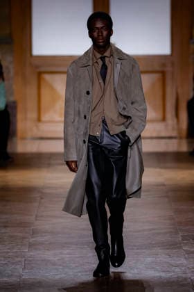 Hermès Mens Ready to Wear Autumn Winter 2026 2027 Collection fashion show during Paris Fashion Week PFW at Palais Brongniart on January 24, 2026 Hermès Mens Ready to Wear Autumn Winter 2026 2027 Collection fashion show during Paris Fashion Week PFW at Palais Brongniart on January 24, 2026 Paris France  Copyright: xAgencex xBestimagexAgencex xBestimagex