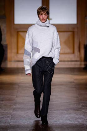 Hermès Mens Ready to Wear Autumn Winter 2026 2027 Collection fashion show during Paris Fashion Week PFW at Palais Brongniart on January 24, 2026 Hermès Mens Ready to Wear Autumn Winter 2026 2027 Collection fashion show during Paris Fashion Week PFW at Palais Brongniart on January 24, 2026 Paris France  Copyright: xAgencex xBestimagexAgencex xBestimagex