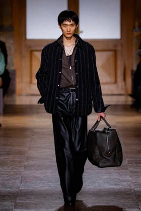 Hermès Mens Ready to Wear Autumn Winter 2026 2027 Collection fashion show during Paris Fashion Week PFW at Palais Brongniart on January 24, 2026 Hermès Mens Ready to Wear Autumn Winter 2026 2027 Collection fashion show during Paris Fashion Week PFW at Palais Brongniart on January 24, 2026 Paris France  Copyright: xAgencex xBestimagexAgencex xBestimagex