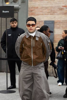 Guest Arrivées au défilé Sacai Collection Homme Prêt à Porter Automne Hiver 2026 2027 lors de la Fashion Week de Paris PFW le 25 janvier 2026 Shana Abitbol Bestimage Arriving at the Sacai Mens Ready to Wear Fall Winter 2026 2027 Collection show during Paris Fashion Week PFW on January 25, 2026 Paris France  Copyright: xShanaxAbitbolx xBestimagexShanaxAbitbolx xBestimagex