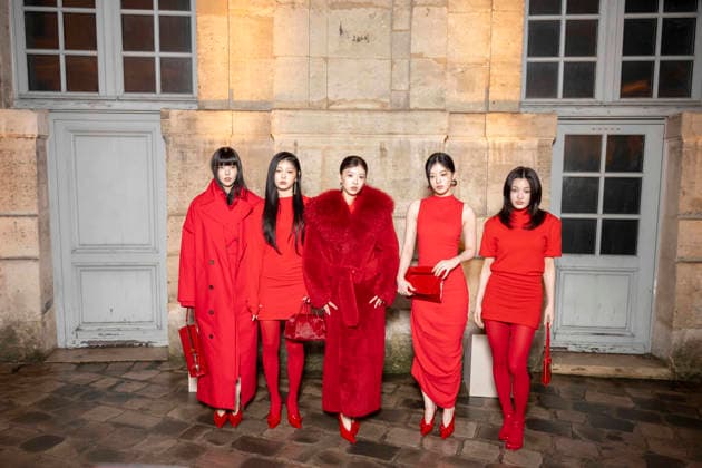 PFW Jacquemus photocall EB Yunah, Wonhee, Moka, Minju and Iroha attend the Jacquemus Menswear Fall Winter 2026-2027 show as part of Paris Fashion Week on January 25, 2026 in Paris, France. Photo by Eliot Blondet ABACAPRESS.COM Paris France France  Copyright: xBlondetxEliot ABACAx