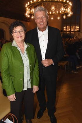 Monika Baumgartner Schauspielerin Dieter Reiter Oberbuergermeister Muenchen 25.01.2025 Herz fuer Herz Empfang der Stadt Muenchen im Alten Rathaus fuer Menschen nach Herztransplantation laedt das LMU Klinikum Foto Muenchen