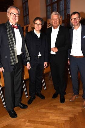Professor Dr.med Markus M. Lerch Aerztlicher Direktor des LMU Muenchen Professor Christian Hagl, Direktor der Klinik fuer Herzchirurgie am LMU Klinikum. Dieter Reiter Oberbuergermeister Prof Dr. Dr. med.Berend Feddersen LMU Muenchen Muenchen 25.01.2025 Herz fuer Herz Empfang der Stadt Muenchen im Alten Rathaus fuer Menschen nach Herztransplantation laedt das LMU Klinikum Foto Muenchen