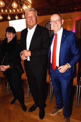Irene Lejeune Dieter Reiter Oberbuergermeister Erich Lejeune Muenchen 25.01.2025 Herz fuer Herz Empfang der Stadt Muenchen im Alten Rathaus fuer Menschen nach Herztransplantation laedt das LMU Klinikum Foto Muenchen