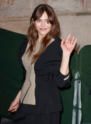 Elizabeth Olsen Celebrities at Jacquemus Men Ready to Wear Fall Winter 2026 2027 Collection fashion show, during Paris Fashion Week January 25th 2026 Paris France Christophe Aubert Bestimage Celebrities at Jacquemus Men Ready to Wear Fall Winter 2026 2027 Collection fashion show, during Paris Fashion Week January 25th 2026 Paris France  Copyright: xChristophexAubertxviaxBestimagexChristophexAubertxviaxBestimagex