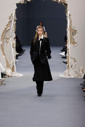 Défilé Sacai Collection Homme Prêt à Porter Automne Hiver 2026 2027 lors de la Fashion Week de Paris, le 25 janvier 2026 Sacai Fashion Show Men Ready to Wear Fall Winter 2026 2027 Collection , during Paris Fashion Week on january 25th 2026 Paris France  Copyright: xAgencex xBestimagexAgencex xBestimagex