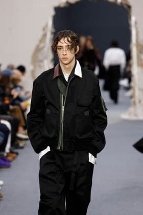 Défilé Sacai Collection Homme Prêt à Porter Automne Hiver 2026 2027 lors de la Fashion Week de Paris, le 25 janvier 2026 Sacai Fashion Show Men Ready to Wear Fall Winter 2026 2027 Collection , during Paris Fashion Week on january 25th 2026 Paris France  Copyright: xAgencex xBestimagexAgencex xBestimagex