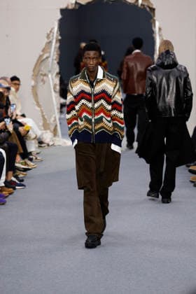 Défilé Sacai Collection Homme Prêt à Porter Automne Hiver 2026 2027 lors de la Fashion Week de Paris, le 25 janvier 2026 Sacai Fashion Show Men Ready to Wear Fall Winter 2026 2027 Collection , during Paris Fashion Week on january 25th 2026 Paris France  Copyright: xAgencex xBestimagexAgencex xBestimagex