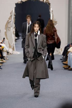 Défilé Sacai Collection Homme Prêt à Porter Automne Hiver 2026 2027 lors de la Fashion Week de Paris, le 25 janvier 2026 Sacai Fashion Show Men Ready to Wear Fall Winter 2026 2027 Collection , during Paris Fashion Week on january 25th 2026 Paris France  Copyright: xAgencex xBestimagexAgencex xBestimagex